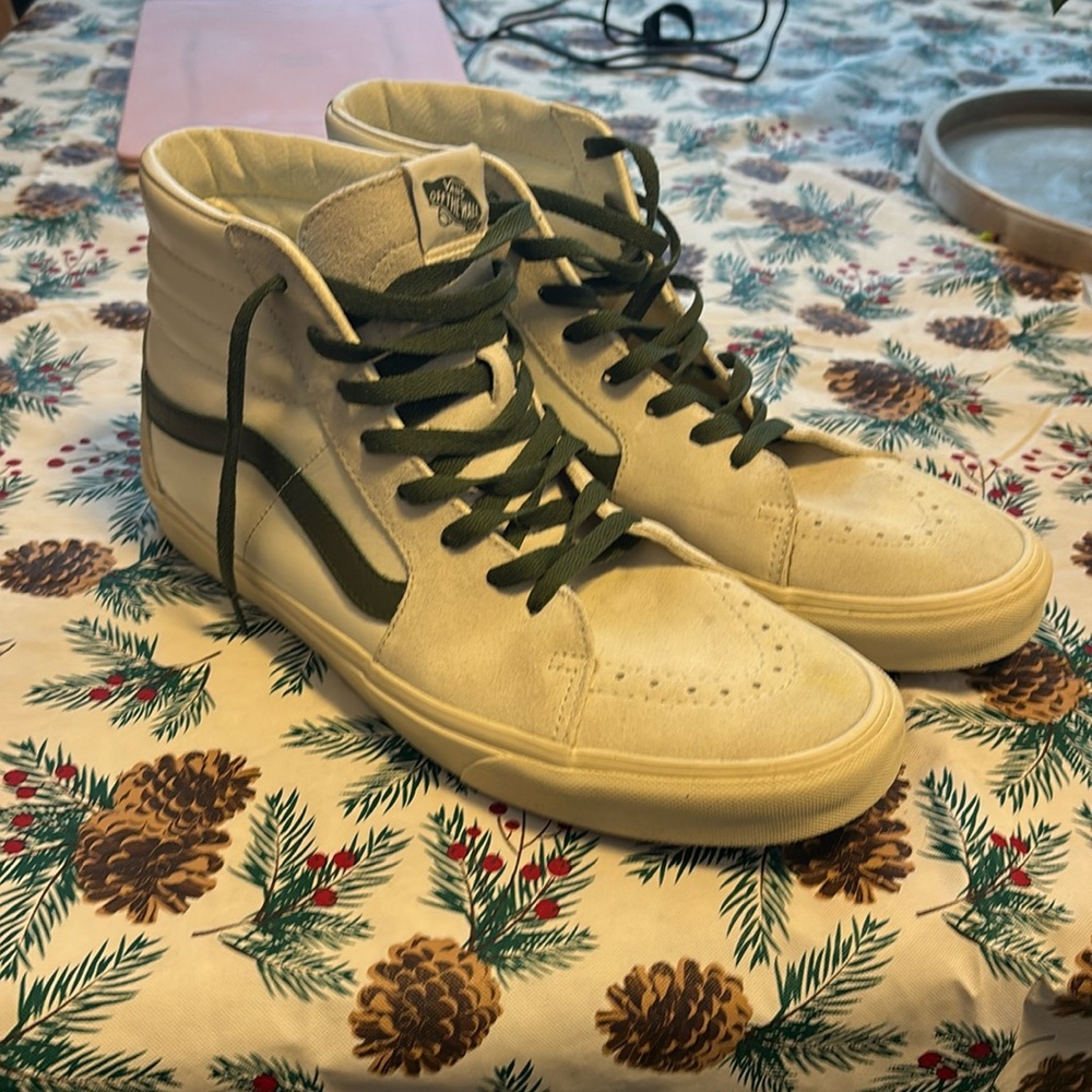 Men’s vans hi-tops